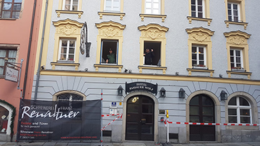 Hotel Passauer Wolf. Fenster für den Denkmal- und Ensembleschutz von Schreinerei Franz Renaltner in Passau, Höch 21, 94127 Neuburg am Inn, Deutschland.